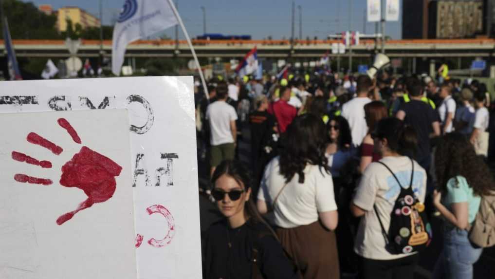 VeÃ„Â¾kÃƒÂº Ã„ÂasÃ…Â¥ protestujÃƒÂºcich tvorili Ã…Â¡tudenti skandujÃƒÂºci pokrik Ã¢Â€ÂžChceme voÃ„Â¾byÃ¢Â€Âœ.