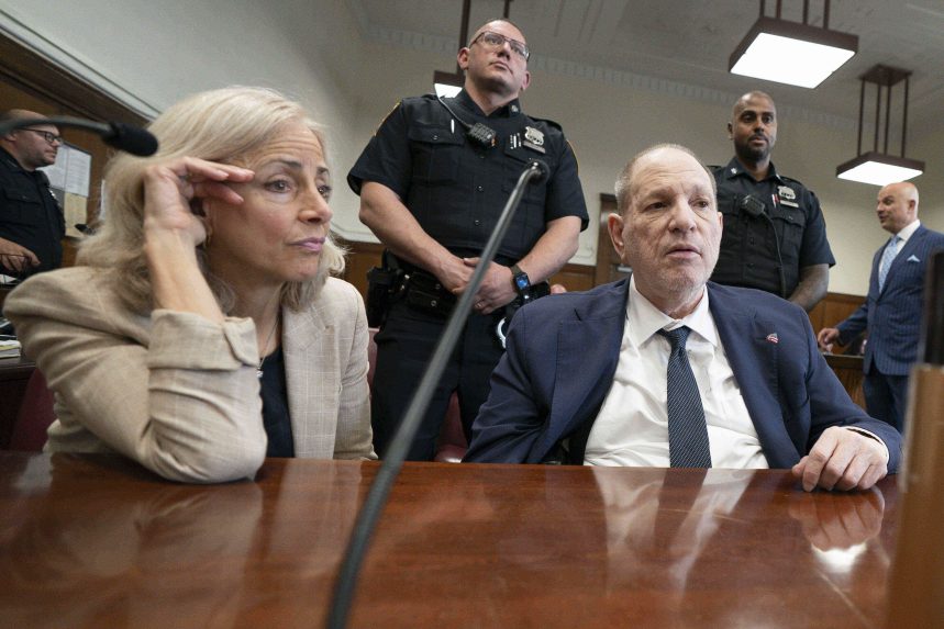 Harvey Weinstein predstupuje pred Ã…Â¡tÃƒÂ¡tny sÃƒÂºd na Manhattane