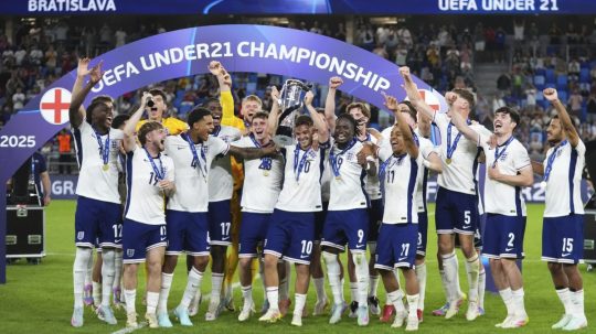 Anglicko - anglická futbalová reprezentácia