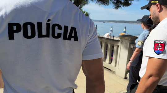 Slovenská polícia v Chorvátsku.