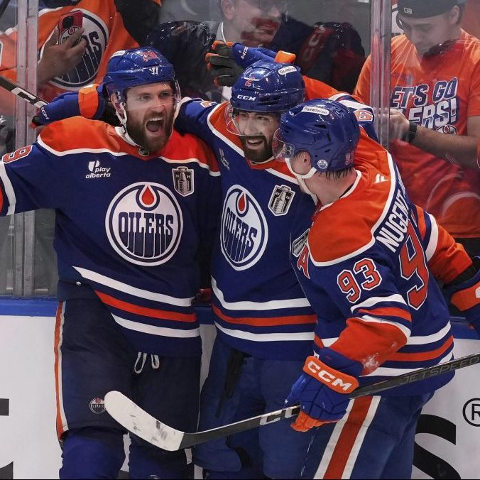 NHL: Edmonton začal finálovú sériu proti Floride lepšie, víťazný gól v predĺžení strelil Draisaitl