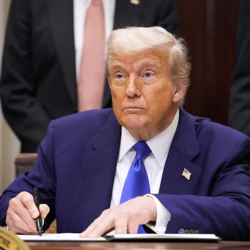 Trump zruší sankcie uvalené na Sýriu. Americký prezident chce pomôcť krajine na ceste k stabilite, budú však platiť výnimky