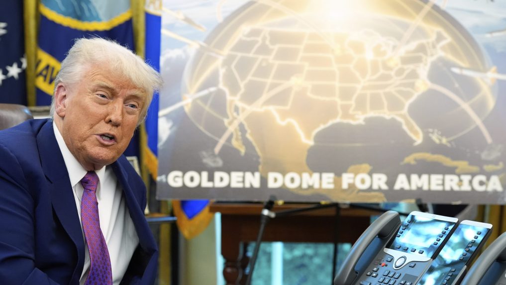Trump sa usiluje vybudovať protiraketový dáždnik nad územím USA. Rusko a Čína jeho snahu kritizujú