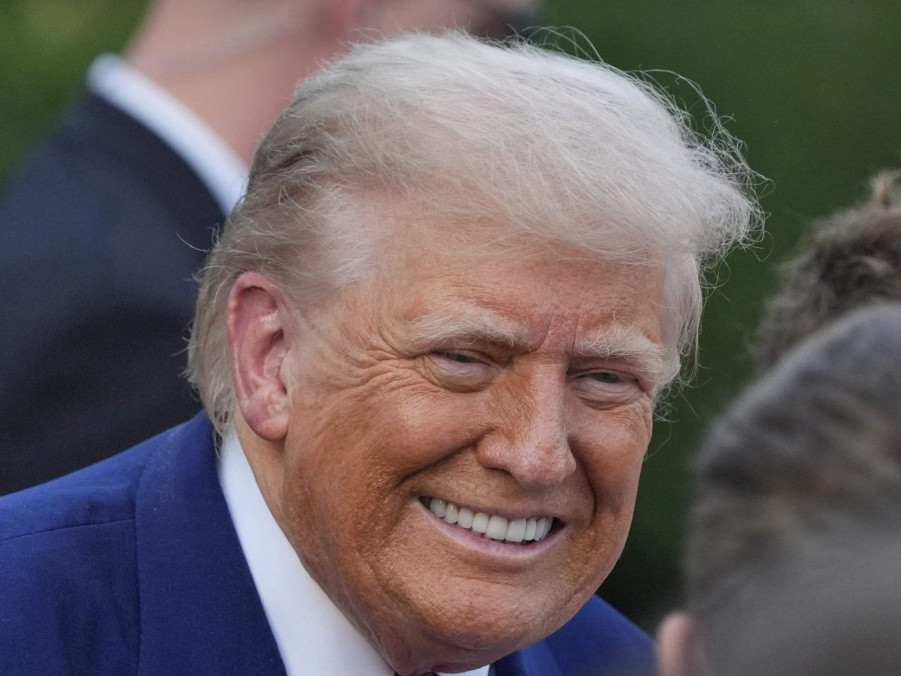 Irán musí pristúpiť na jadrovú dohodu skôr, než z neho nič nezostane, vyhlásil Donald Trump