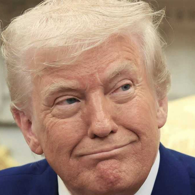 Vieme presne, kde sa skrýva duchovný vodca Iránu. Zatiaľ ho nezlikvidujeme, vyhlásil Trump. Krajinu vyzval na kapituláciu