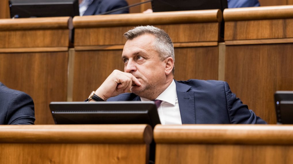 Andrej Danko pripustil úplné zrušenie volieb poštou zo zahraničia. Tvrdí, že má informácie o manipulácii