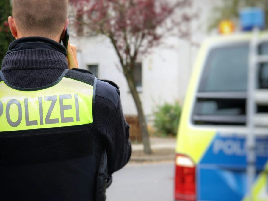Nemecká polícia stále nepozná motív ženy, ktorá útočila nožom v Mníchove