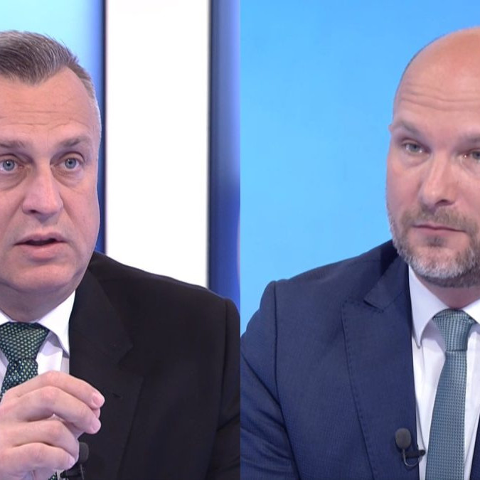 Podľa A. Danka je otázkou času, kedy niekto príde s referendom o vystúpení z NATO