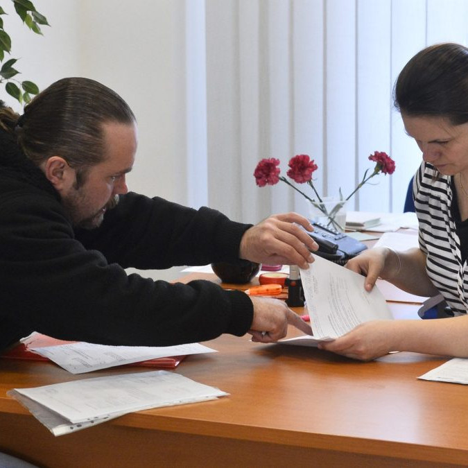 Deň daňovej slobody: Výdavky sa vymkli spod kontroly, štát z platov zoberie vyše polovicu, hodnotí inštitút podnikania