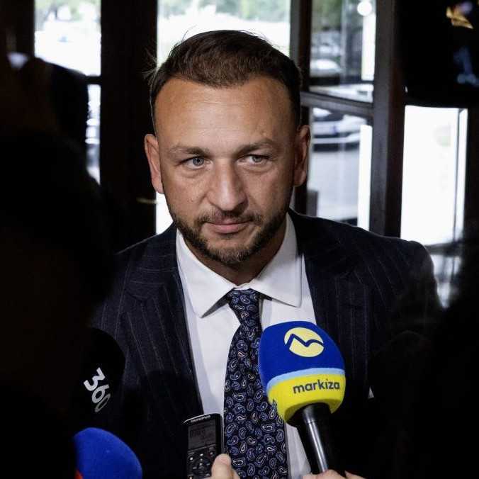Hlas-SD podporí novelu Ústavy SR, ktorá zakotví existenciu dvoch pohlaví