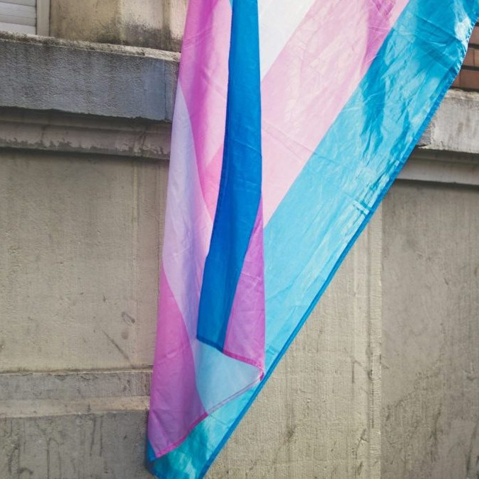 Postoj voči transrodovým ľuďom na Slovensku sa zhoršil. Pomohlo by im usmernenie rezortu vnútra, ktoré je zatiaľ v nedohľadne
