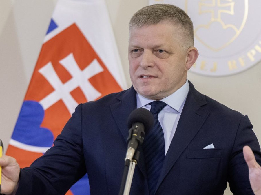 Na snímke Robert Fico.