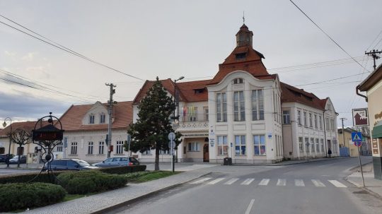 Na ilustračnej snímke radnica mesta Fiľakovo.