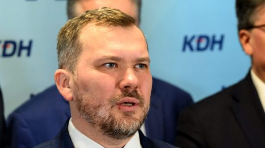 Podpredseda KDH Viliam Karas.