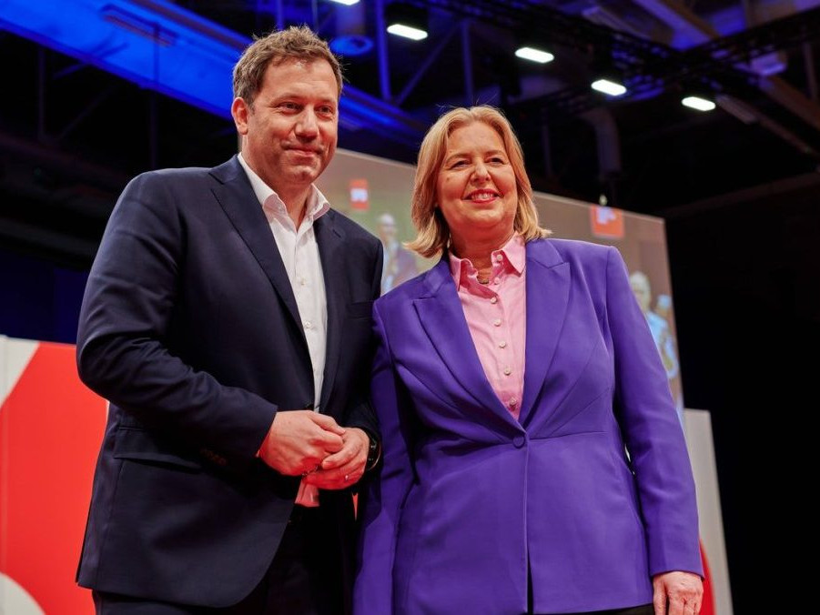 Lars Klingbeil a Bärbel Basová.