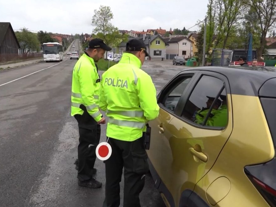 Učiteľ základnej školy na Spiši šoféroval zdrogovaný. Kým súd nerozhodne, učiť nebude a pôjde sa liečiť