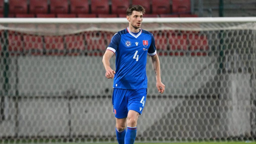 Z nominácie Slovenska na domáci európsky šampionát do 21 rokov vypadli dvaja hráči