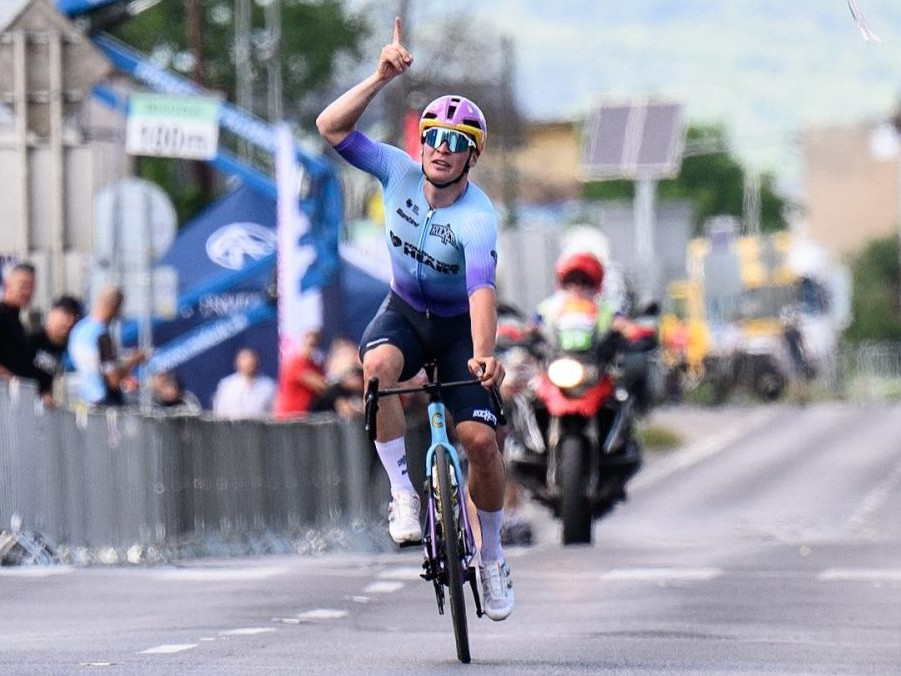 Cyklista Lukáš Kubiš.