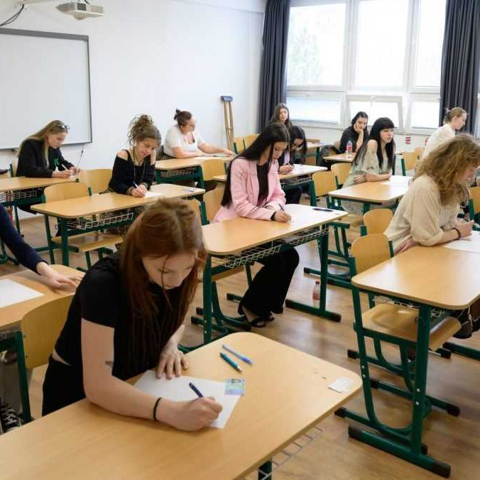 Povinne maturovať z matematiky budú stredoškoláci prvýkrát o šesť rokov