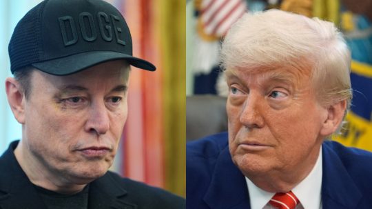 Zľava Elon Musk a Donald Trump.