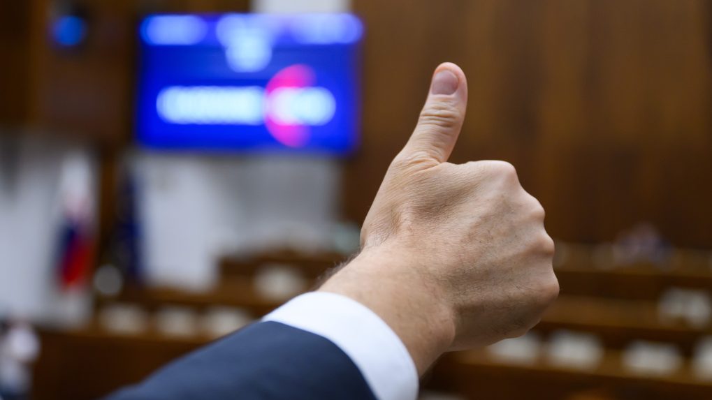 Parlament zbavil riaditeľa Národného bezpečnostného úradu mlčanlivosti, polícia ho chce vypočuť ako podozrivého