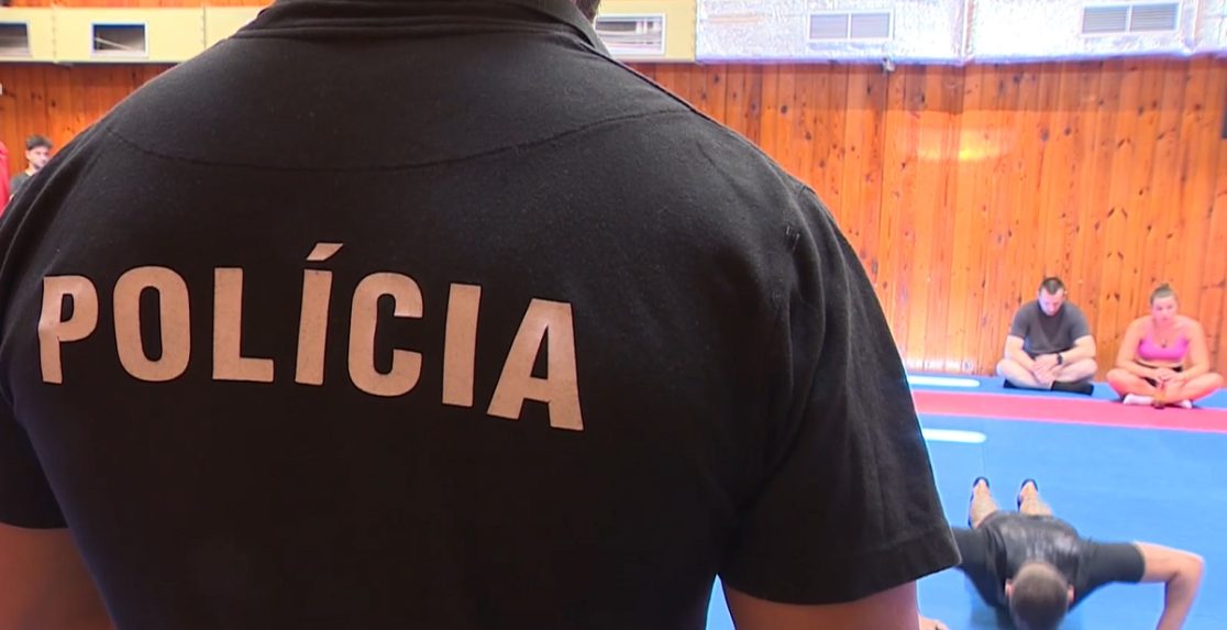 Záujem o prácu v polícii prejavil rekordný počet ľudí. Opozícia neočakáva, že do zboru pribudne dostatok policajtov