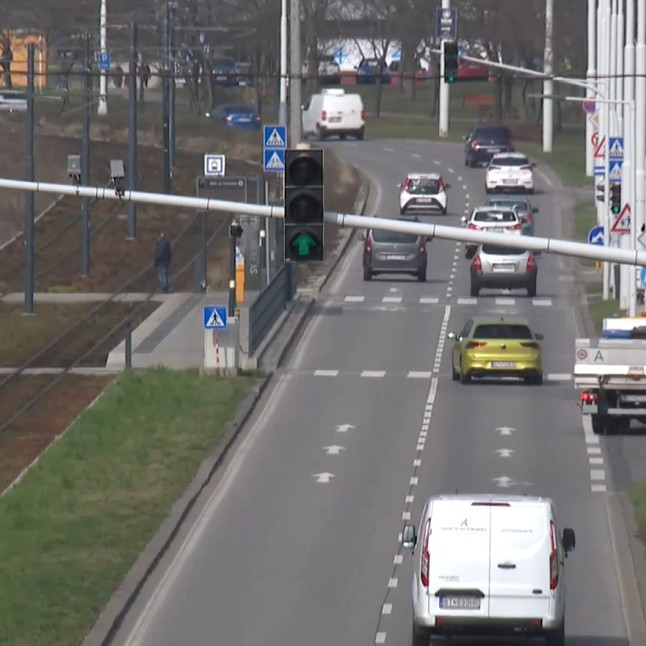 Prísnejšie pravidlá na cestách: Zoznam priestupkov, za ktoré dostane pokutu majiteľ auta, aj keď nešoféroval, sa môže rozšíriť