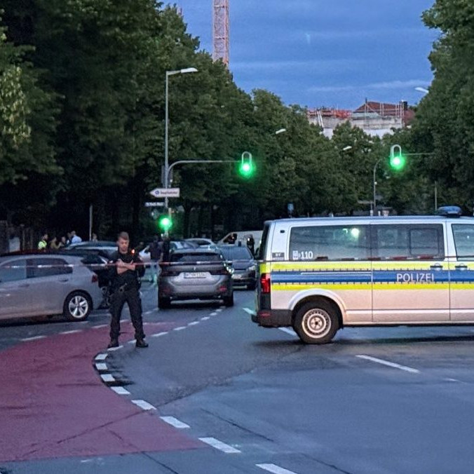 Žena v nemeckom Mníchove nožom zranila okoloidúcich, polícia ju zastrelila