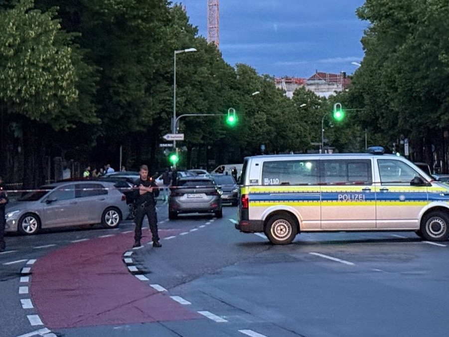Polícia v Mníchove použila strelnú zbraň pri zásahu voči 30-ročnej žene.