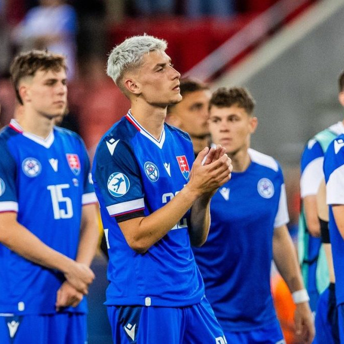 Slovenskí mladíci už nemajú šancu na domácom šampionáte postúpiť zo skupiny.
