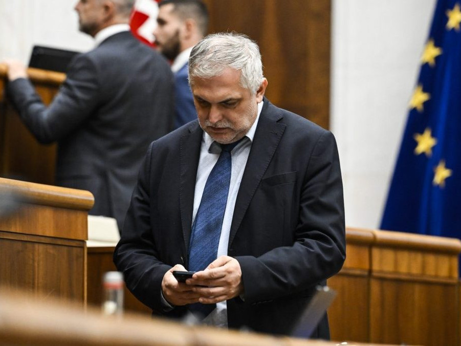 V médiách sa opätovne zavádza právo na opravu, žaloby budú riešiť nové tlačové senáty