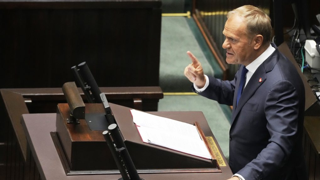 Poľský premiér Tusk obstál v hlasovaní o dôvere vláde, za hlasovalo 243 poslancov