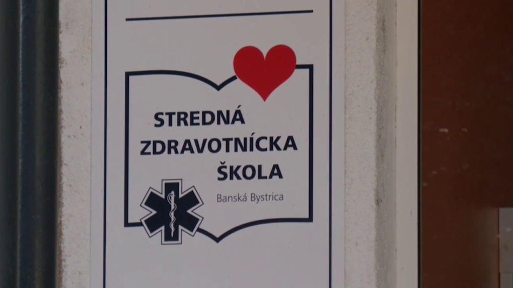 Záujem o štúdium na zdravotníckych školách niekoľkonásobne narástol. Sestry však stále nespĺňajú kritériá EÚ