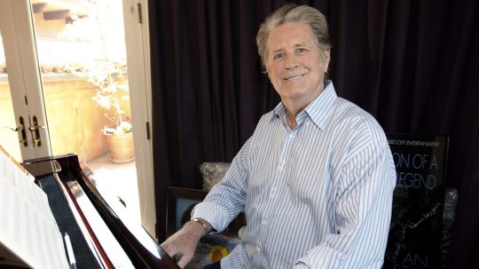 Hudobník Brian Wilson.