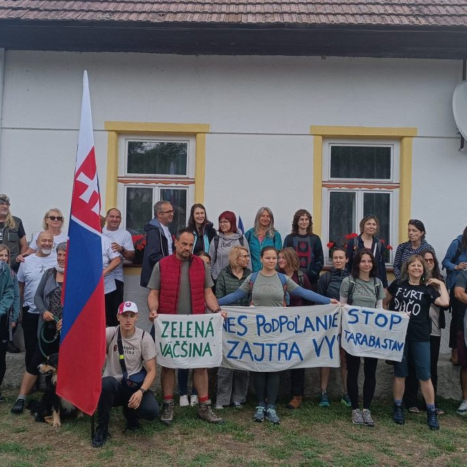 Obyvatelia Podpoľania sa vydali na vyše 40-kilometrový pochod. Vyjadrujú nesúhlas s prečerpávacou elektrárňou
