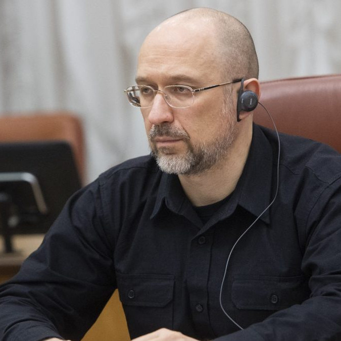 Ukrajinský premiér Šmyhal oficiálne podal demisiu, na poste by ho mala nahradiť Julija Svyrydenko