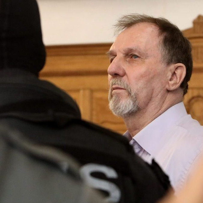 Proces s atentátnikom J. Cintulom prerušili, pokračovať bude v stredu: Obžalovaný na súde odmietol vypovedať