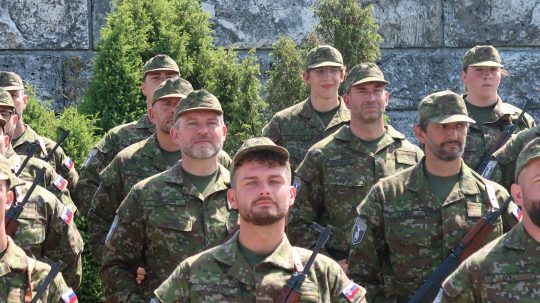 Prísahu zložili aj prezident Peter Pellegrini a minister obrany Robert Kaliňák.