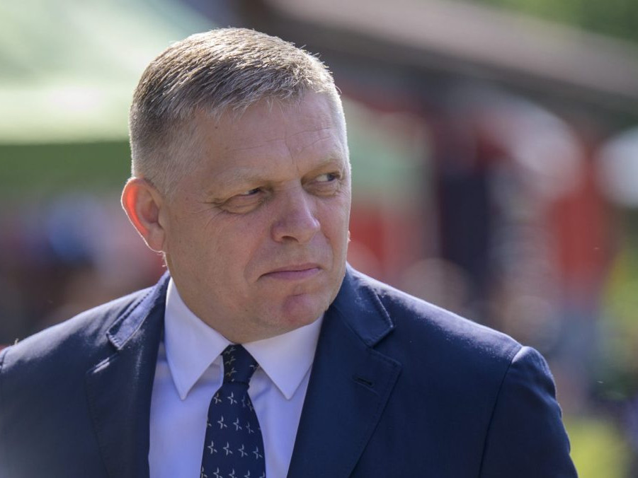 Premiér SR Robert Fico.