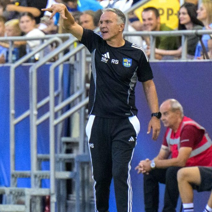 Roman Skuhravý