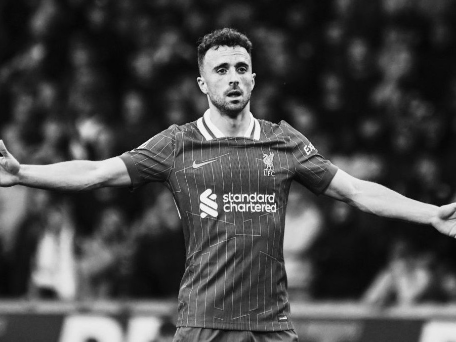 Futbalista Jota (†28) mieril na plavbu trajektom, lekári mu po operácii neodporúčali letieť