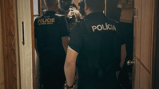 Na snímke polícia zo SR, ČR a Ukrajiny v Dnipre.