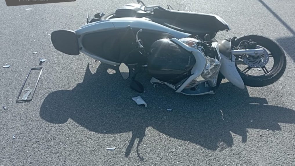 Vodič motocykla zahynul po zrážke s autom.