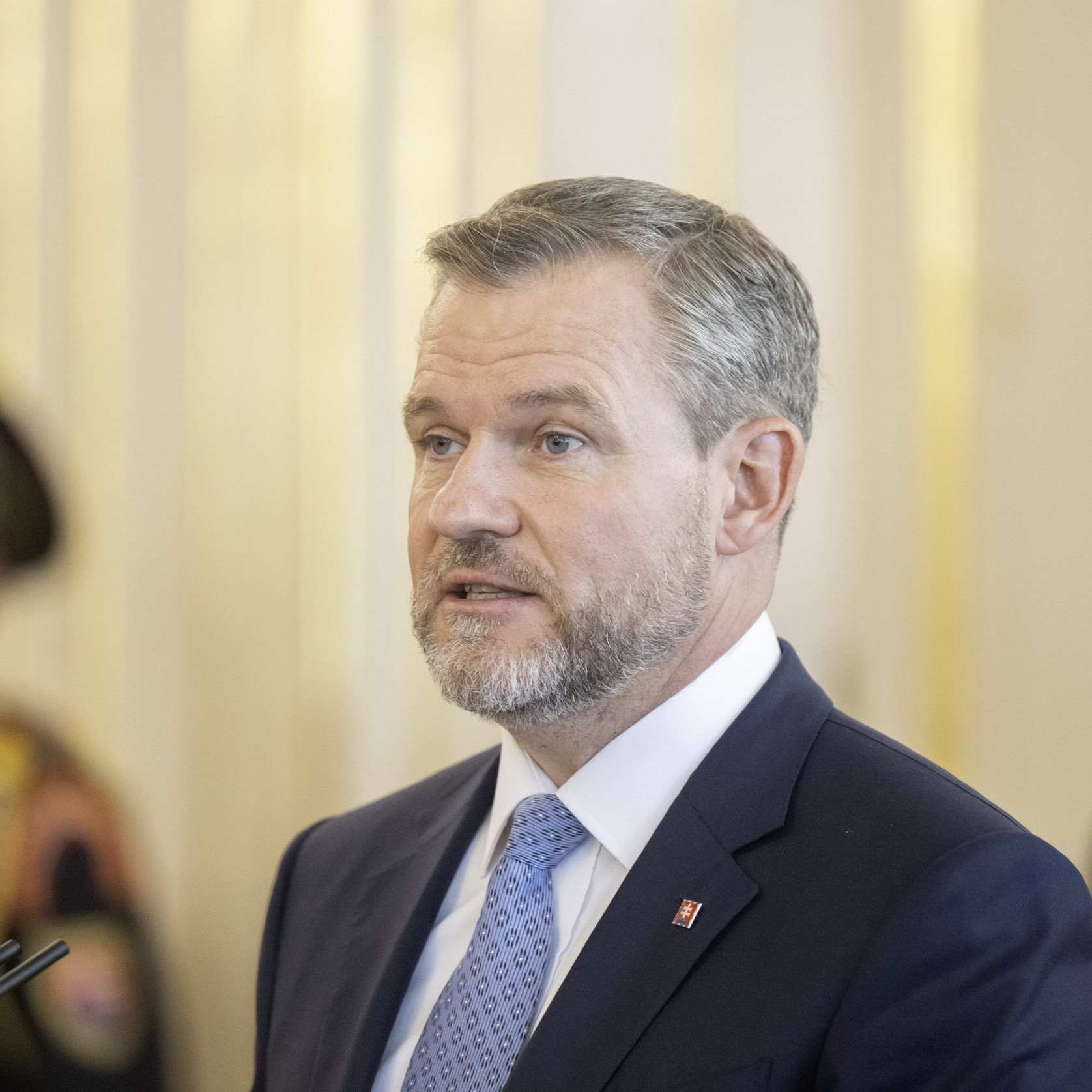 Prezident Pellegrini reaguje na snahu SNS znížiť mu plat: Od Andreja Danka očakáva prácu pre ľudí