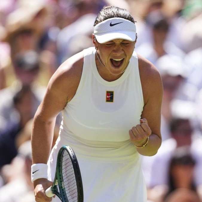 Svetová jednotka o titul z Wimbledonu nezabojuje: Anisimovová oslavuje premiérový postup do grandslamového finále