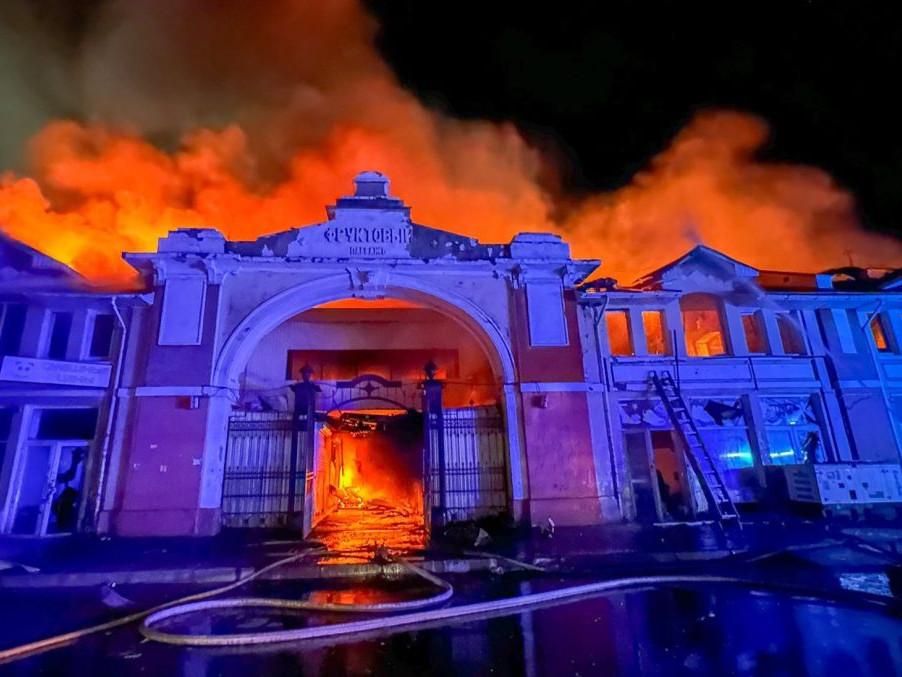 horiaca budova v Odese