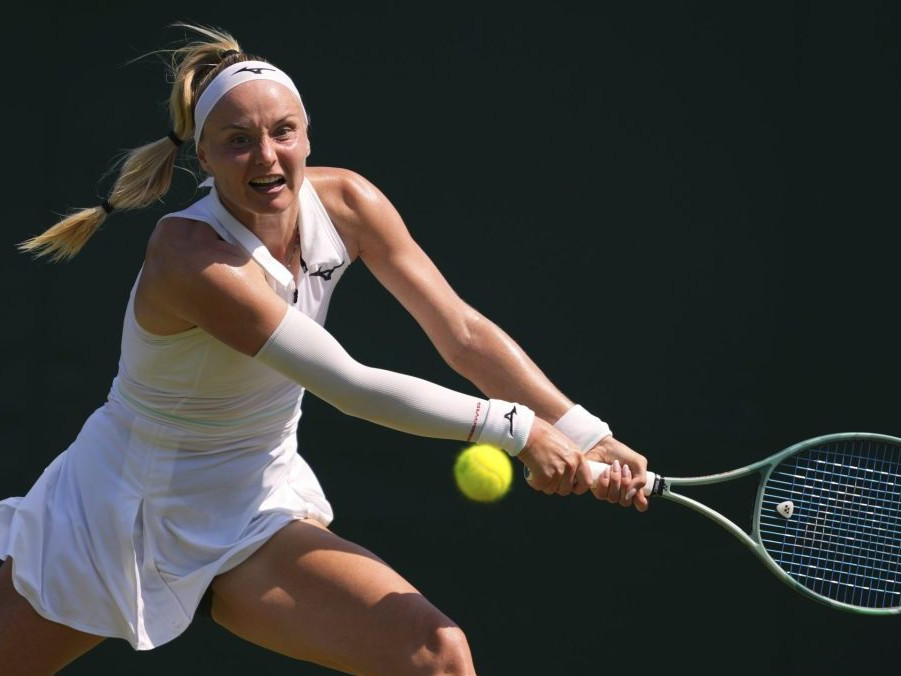 Slovenky sa dlho neohriali ani vo štvorhre: Mihalíková a Šramková končia na Wimbledone v prvom kole