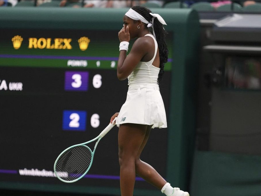 Víťazka Roland Garros Gauffová končí na Wimbledone už v prvom kole. Lúčia sa aj viaceré hráčky z elitnej desiatky