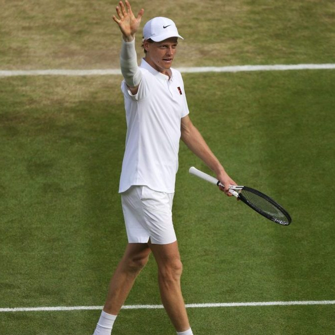 Sinner zdolal Sheltona a druhýkrát v kariére tak postúpil do semifinále Wimbledonu. Jeho súperom bude Djokovič