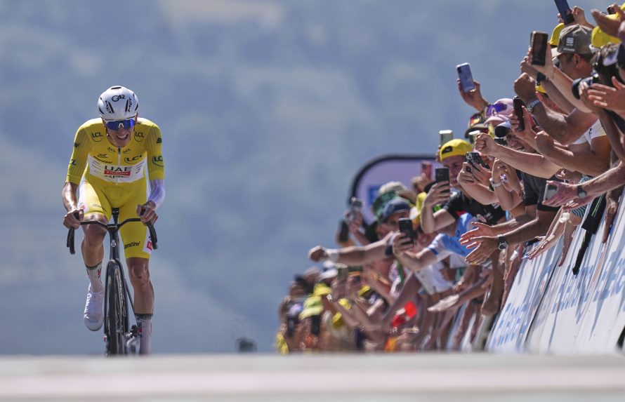 V časovke do vrchu triumfoval Pogačar. Upevnil si prvú priečku v celkovom hodnotení Tour de France